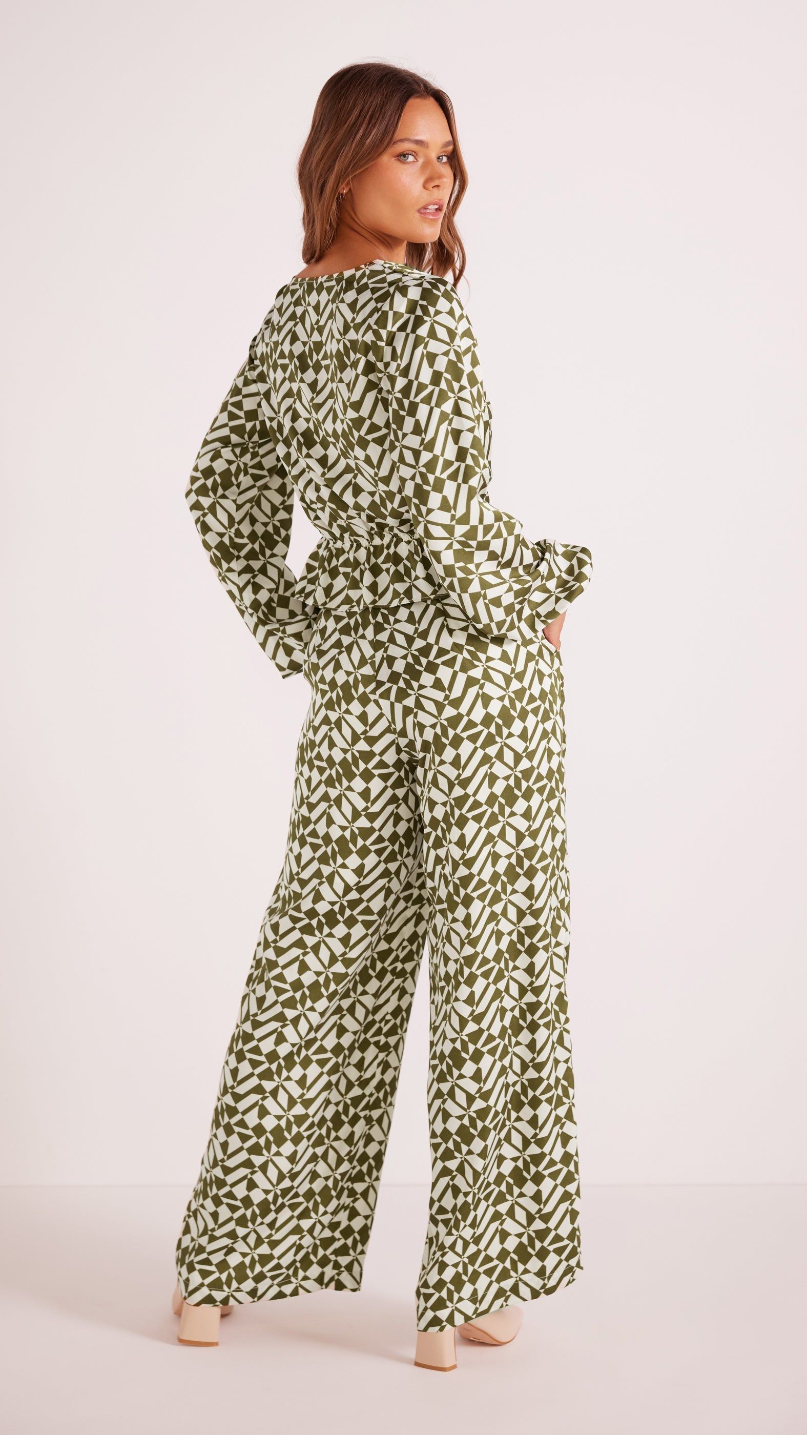 Flynn Wide Leg Pant sold by MINKPINK product image thumbnail 5