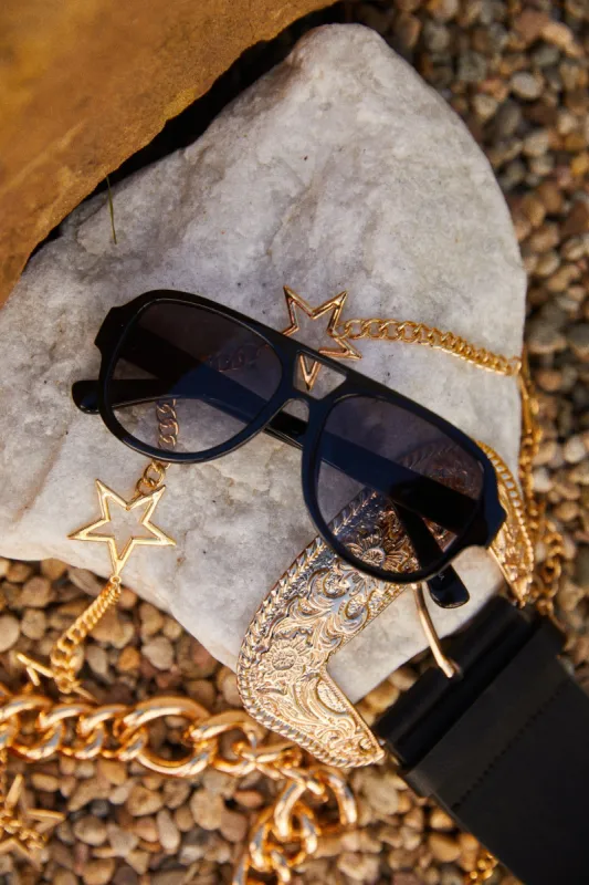 Italia - Black sold by Miss Lola