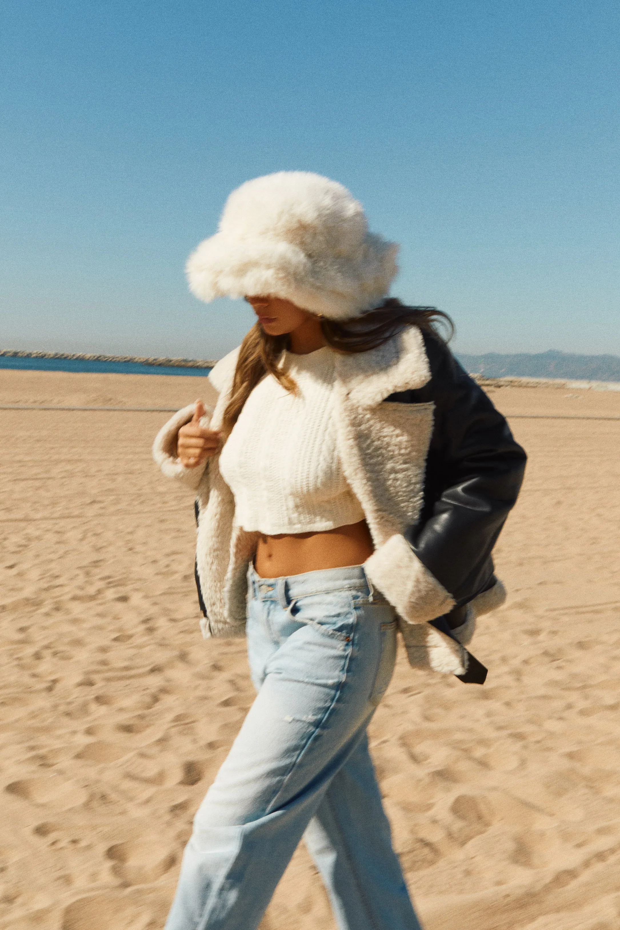 Maritza - Black sold by Miss Lola product image thumbnail 4