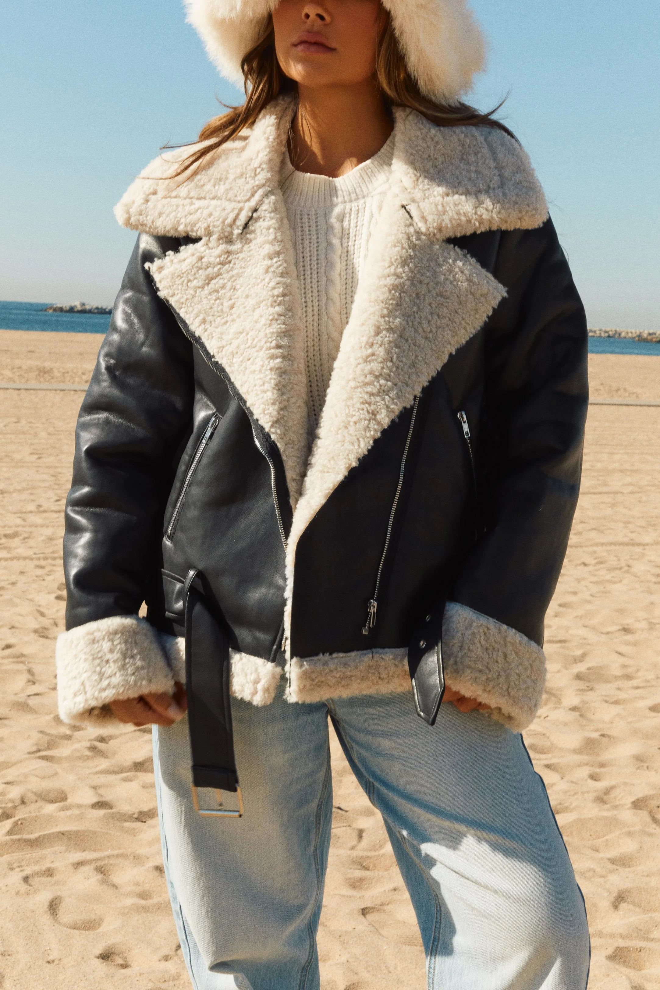 Maritza - Black sold by Miss Lola product image thumbnail 3