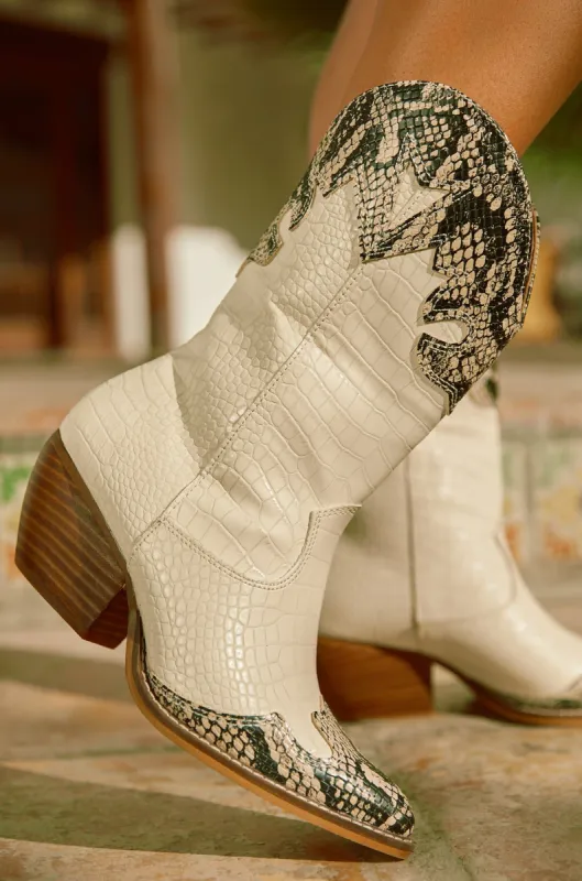 Anina - Bone sold by Miss Lola