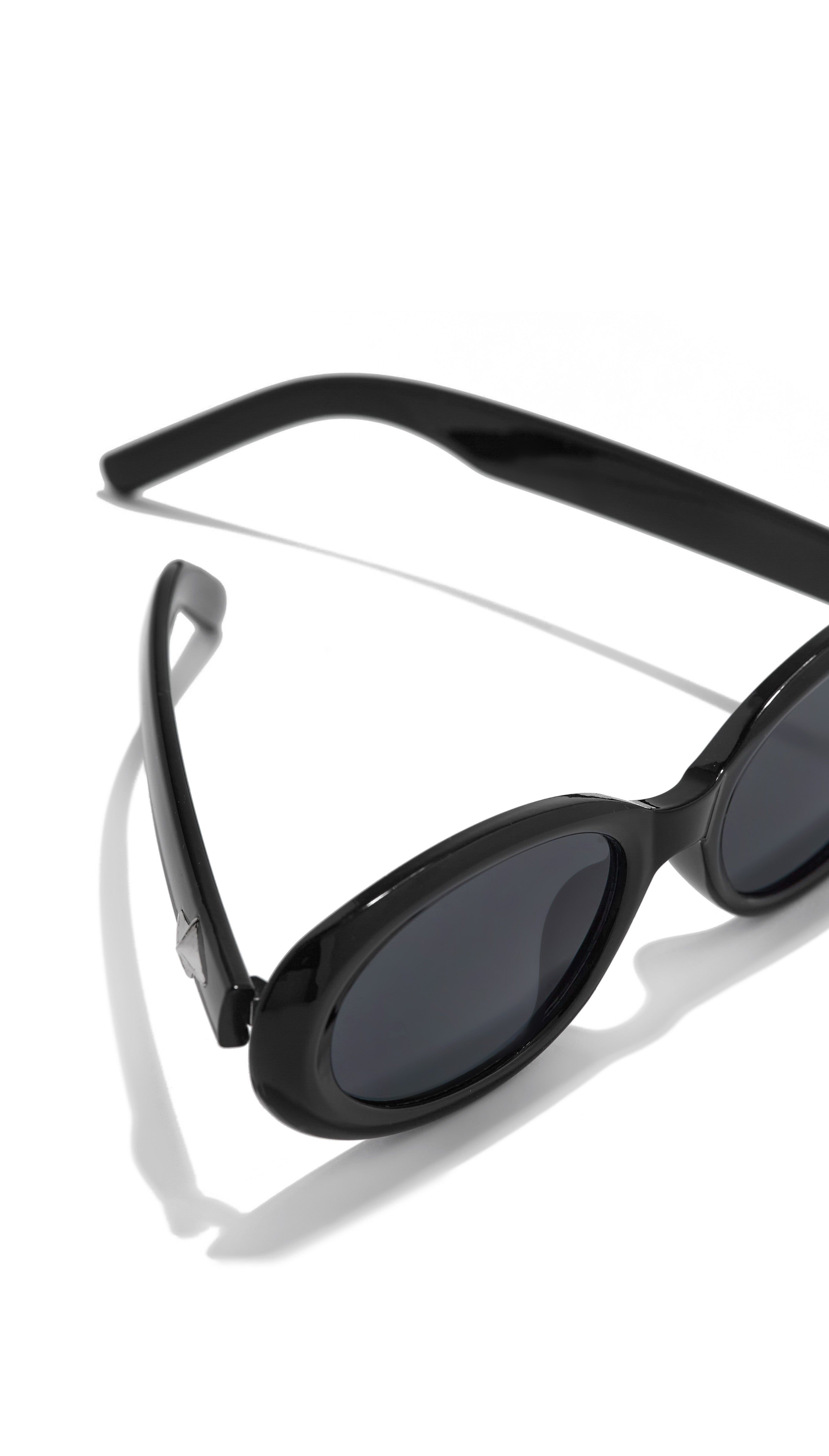 Skyline Views Oval Shaped Sunglasses - Black sold by Miss Lola product image thumbnail 2