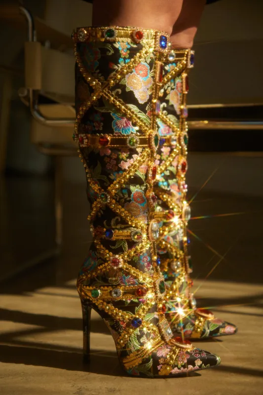 Masterpiece - Black sold by Miss Lola