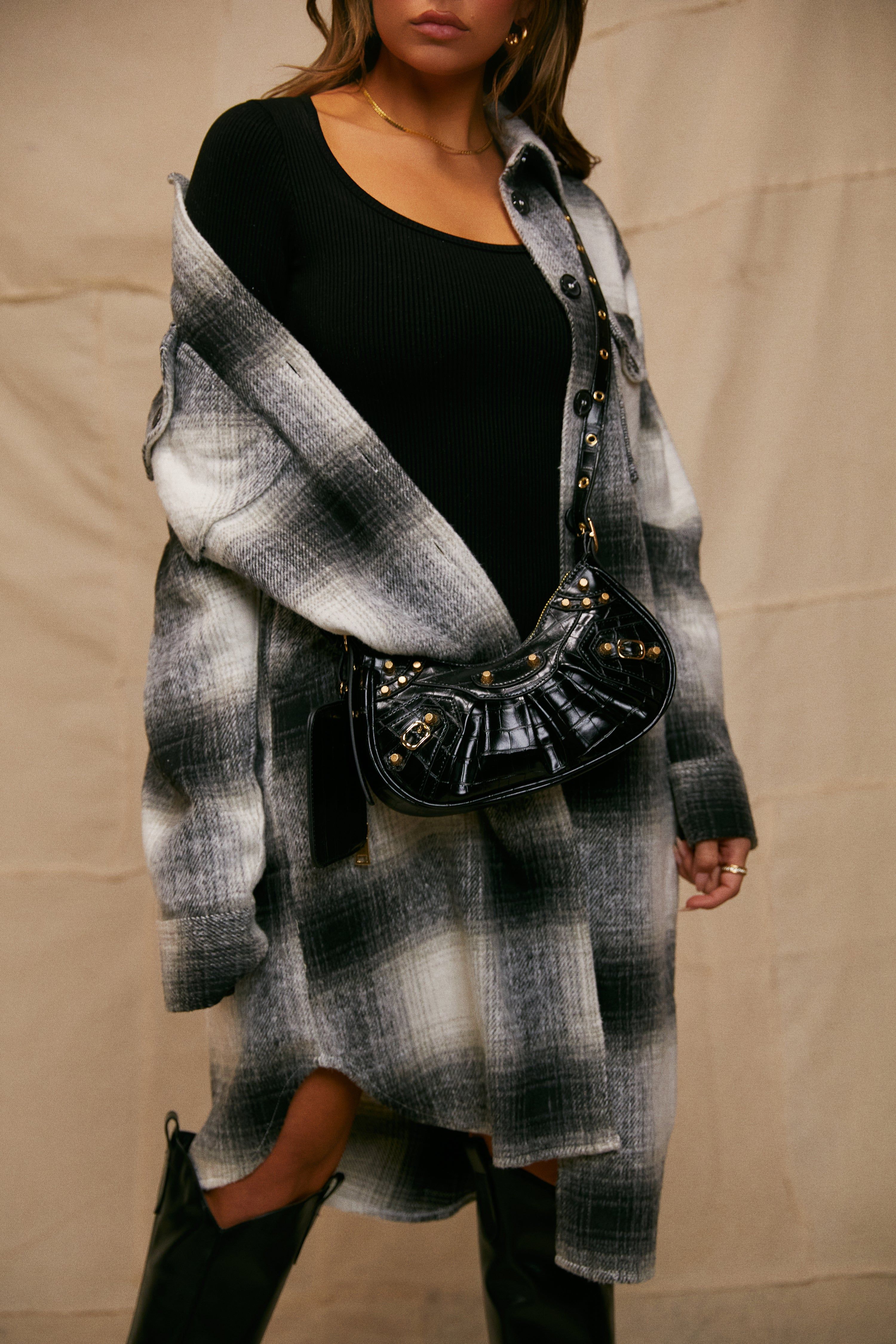 Cayna - Black sold by Miss Lola product image thumbnail 5