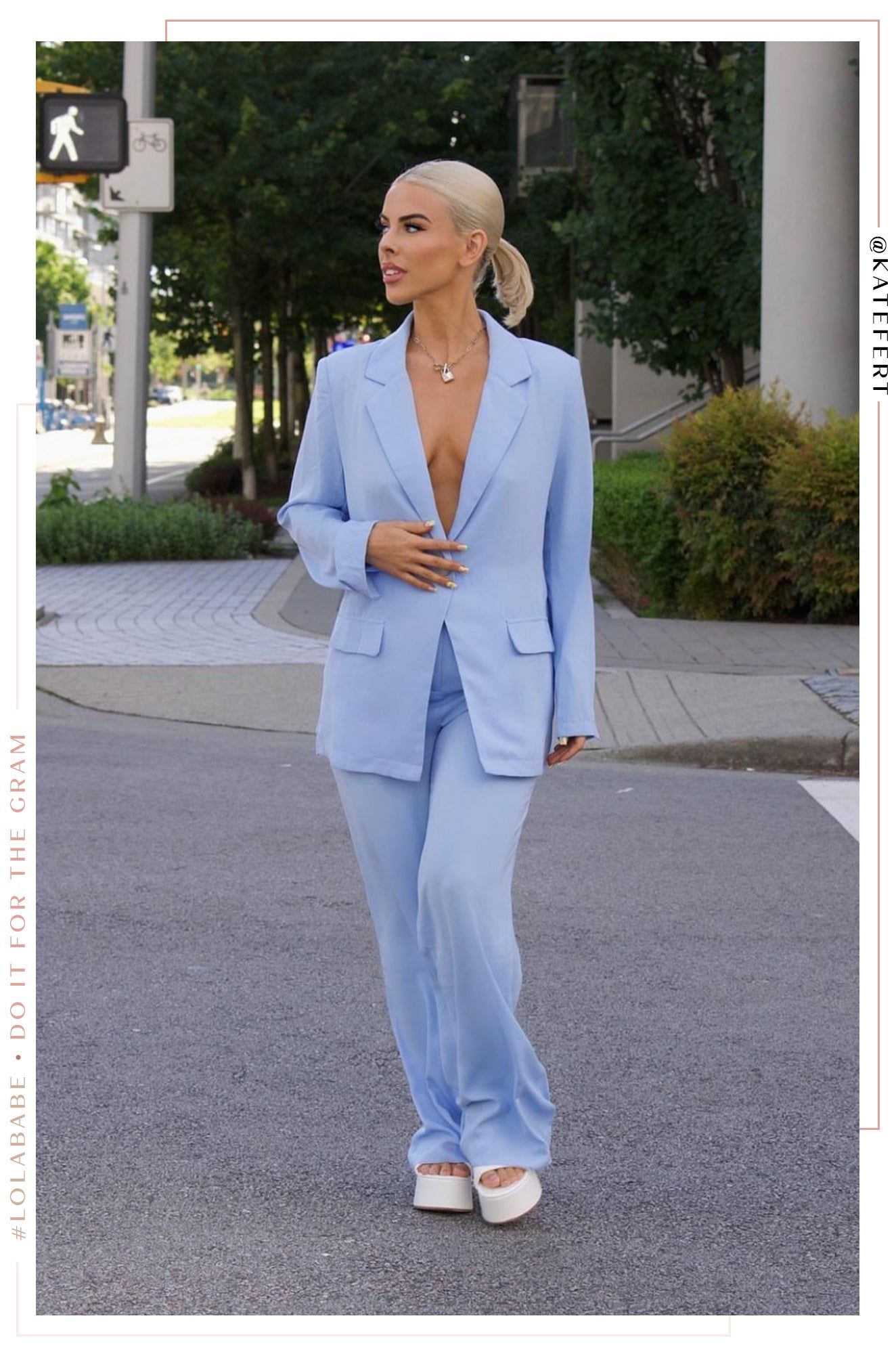 Stefanie - Blue sold by Miss Lola product image thumbnail 2