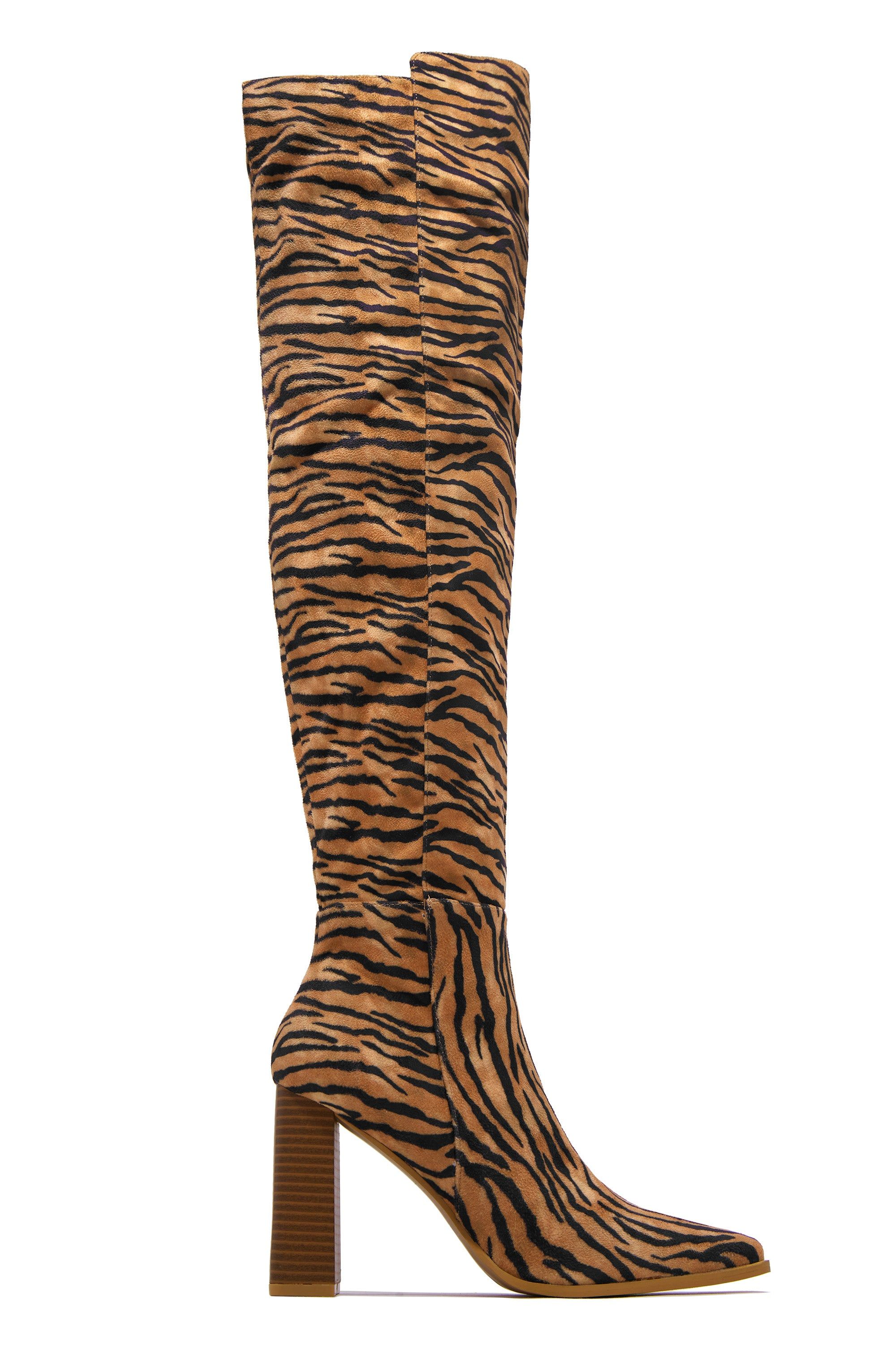 Amina - Print sold by Miss Lola product image thumbnail 7