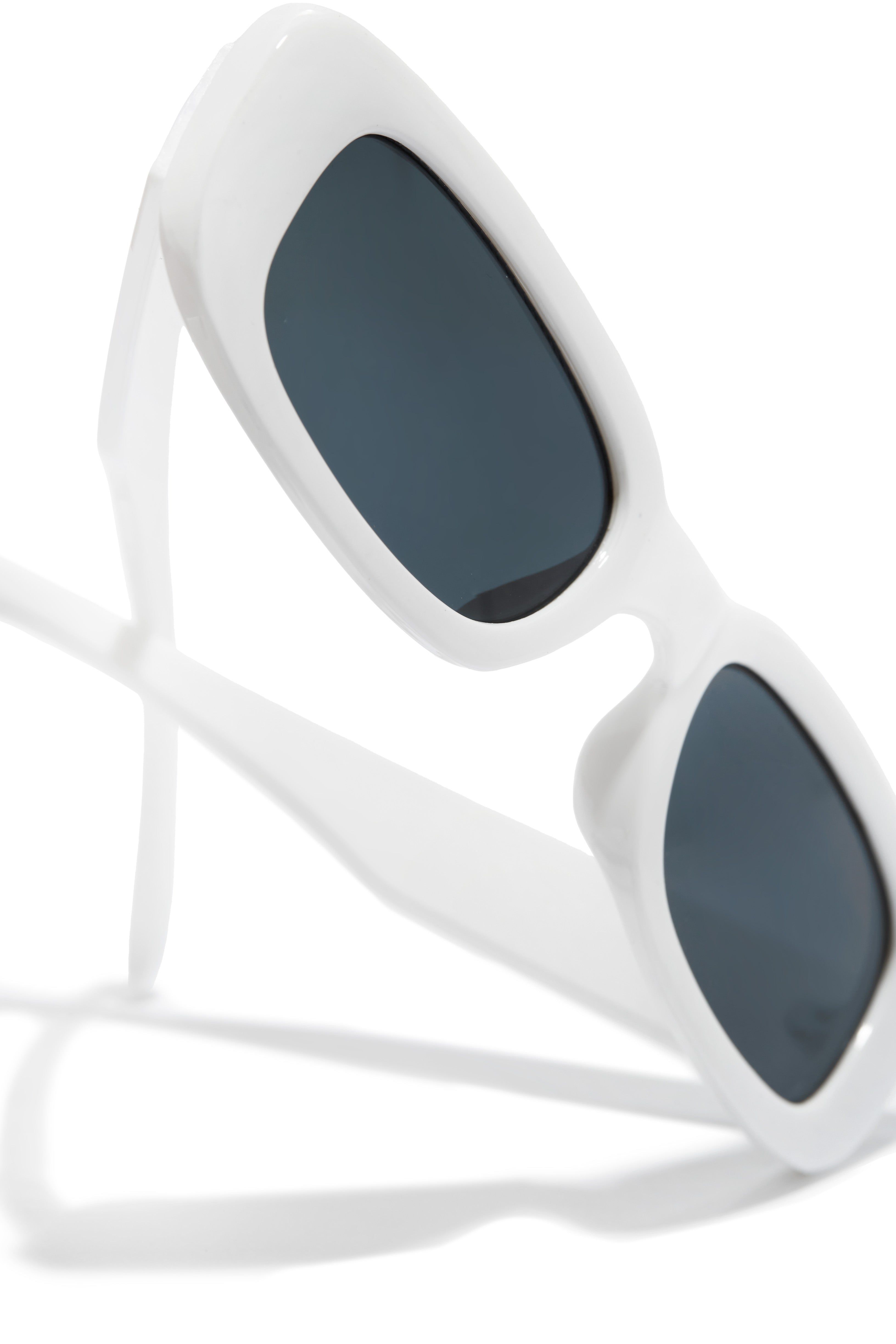 Liane - White sold by Miss Lola product image thumbnail 2