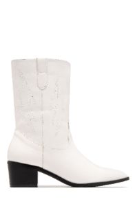 Mainstage Moment - White sold by Miss Lola