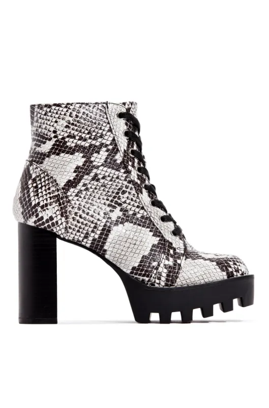 Drop It Low - Snake sold by Miss Lola