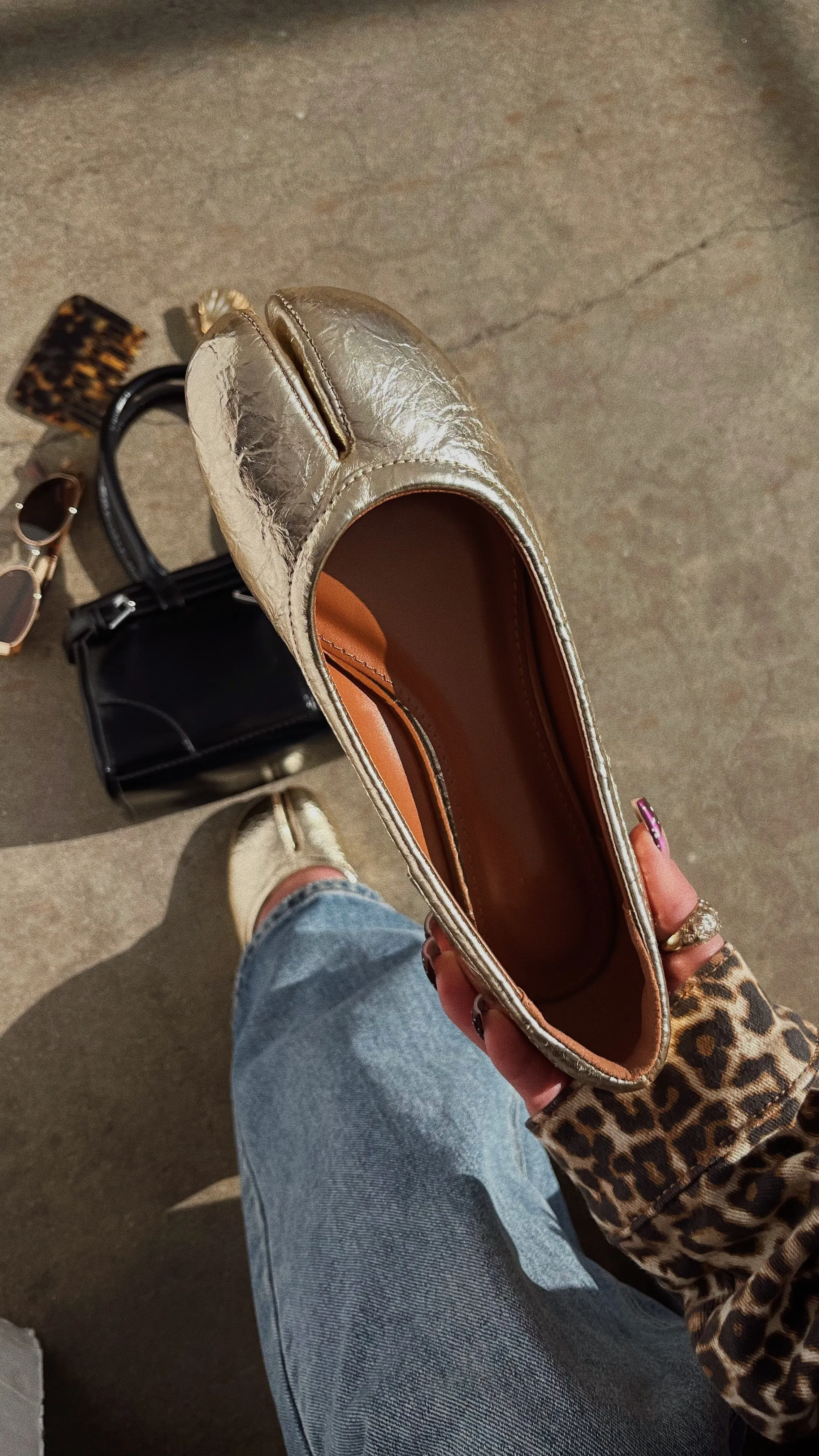 Zya Split Toe Flats - Gold sold by Miss Lola