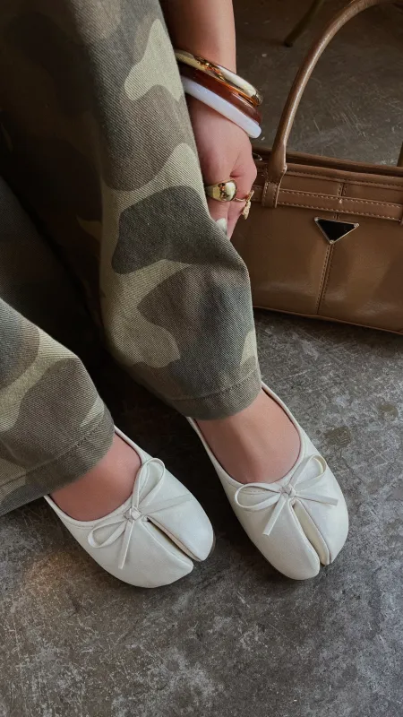 Zyra Split Toe Flats - Cream sold by Miss Lola