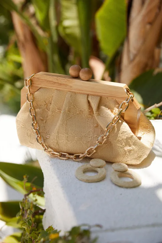 Coastal Getaway - Natural sold by Miss Lola