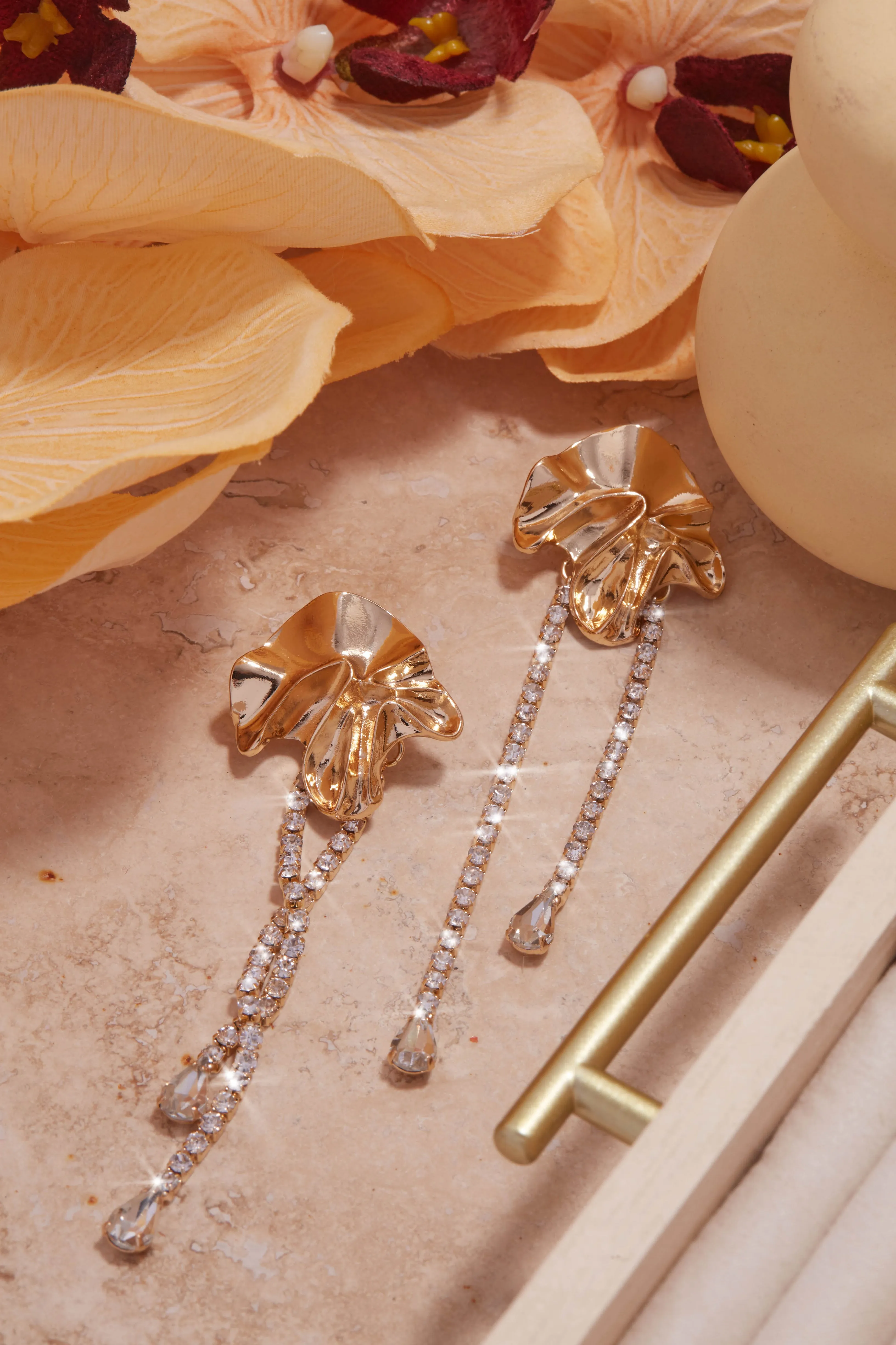 Izabel - Gold sold by Miss Lola product image thumbnail 3