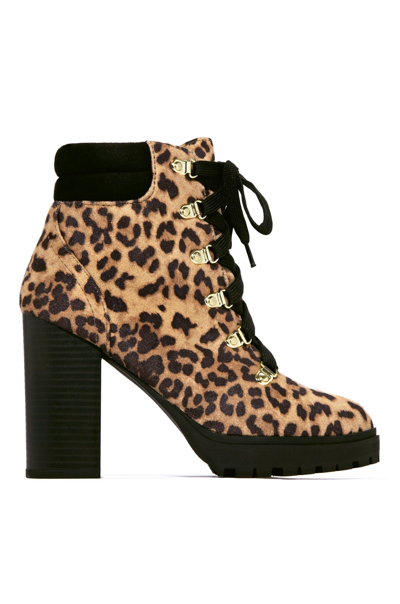 Show Off - Leopard sold by Miss Lola