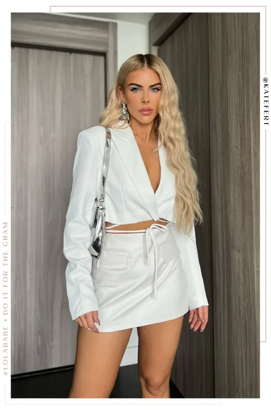 Julia - White sold by Miss Lola