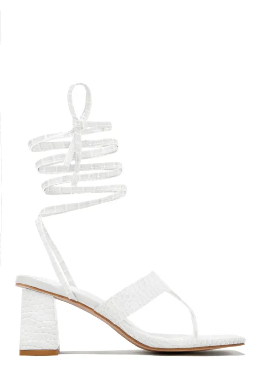 Maldina - White made by Miss Lola
