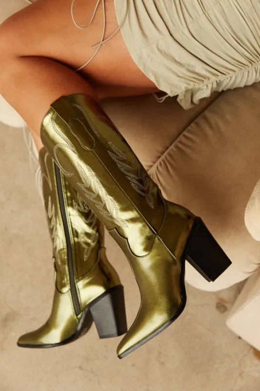 Delaney - Green sold by Miss Lola