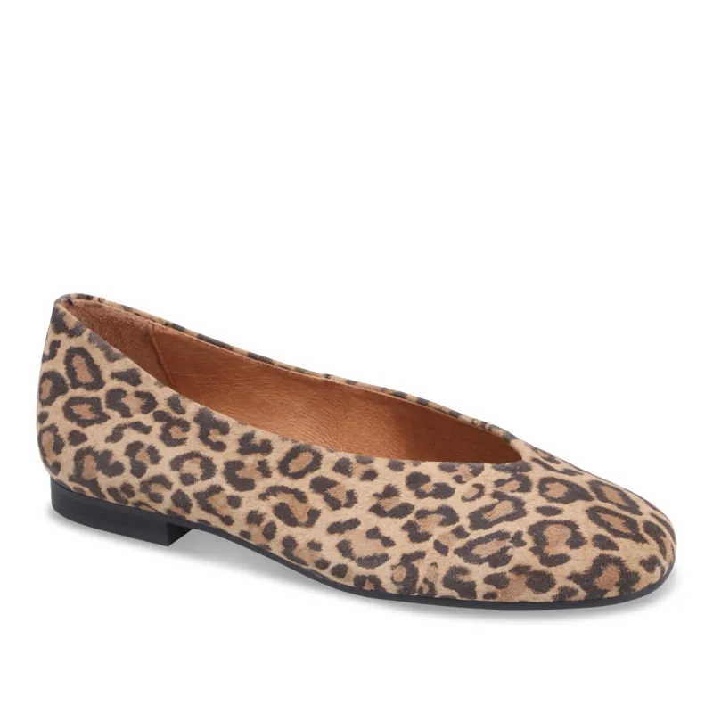 Zaire Leopard Flat sold by Miz Mooz