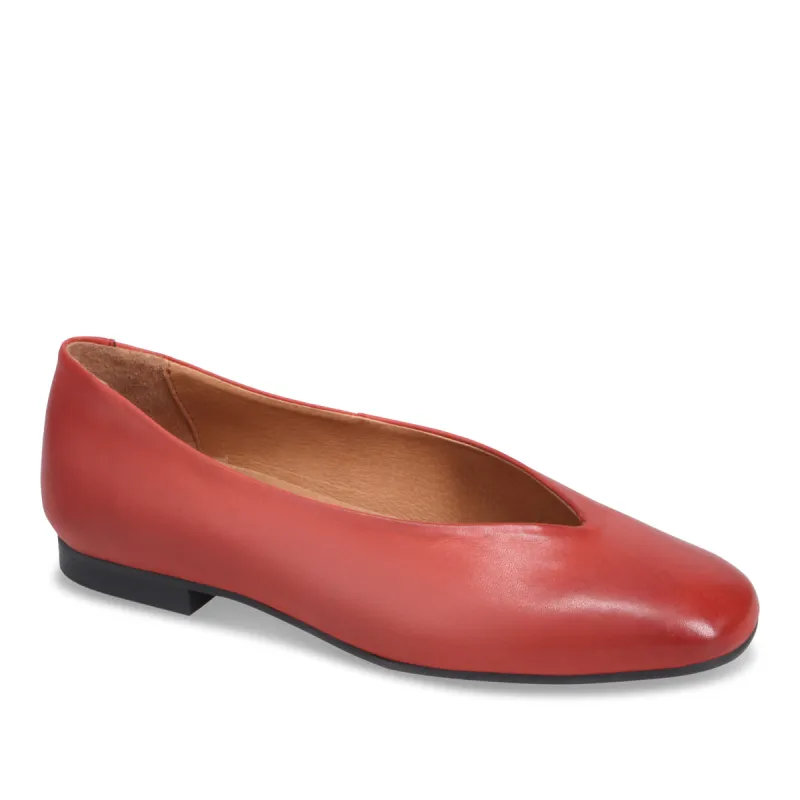 Zaire Flat sold by Miz Mooz