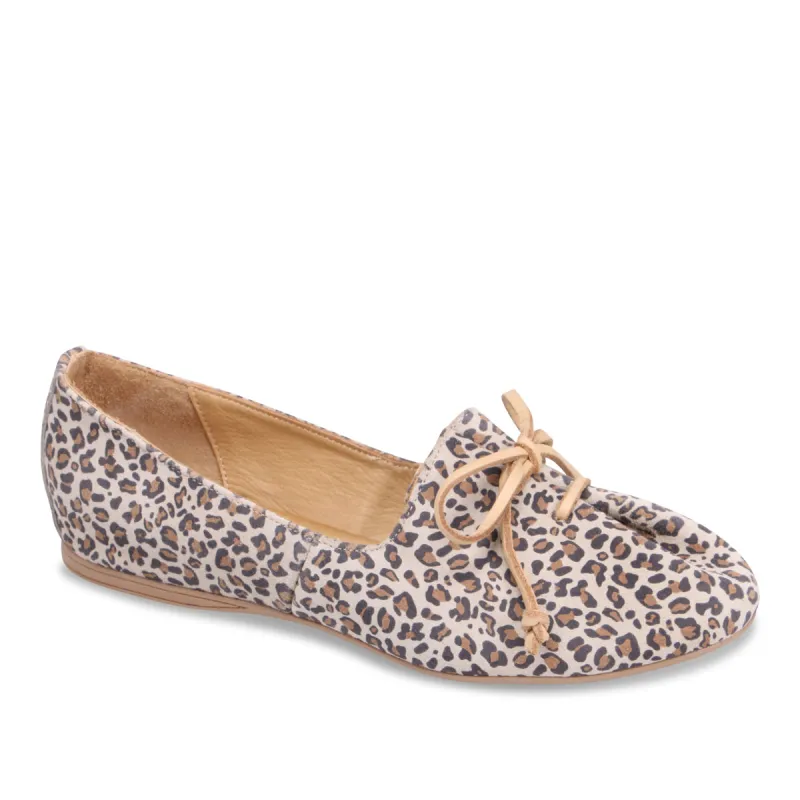 Kamila Leopard Flat made by Miz Mooz