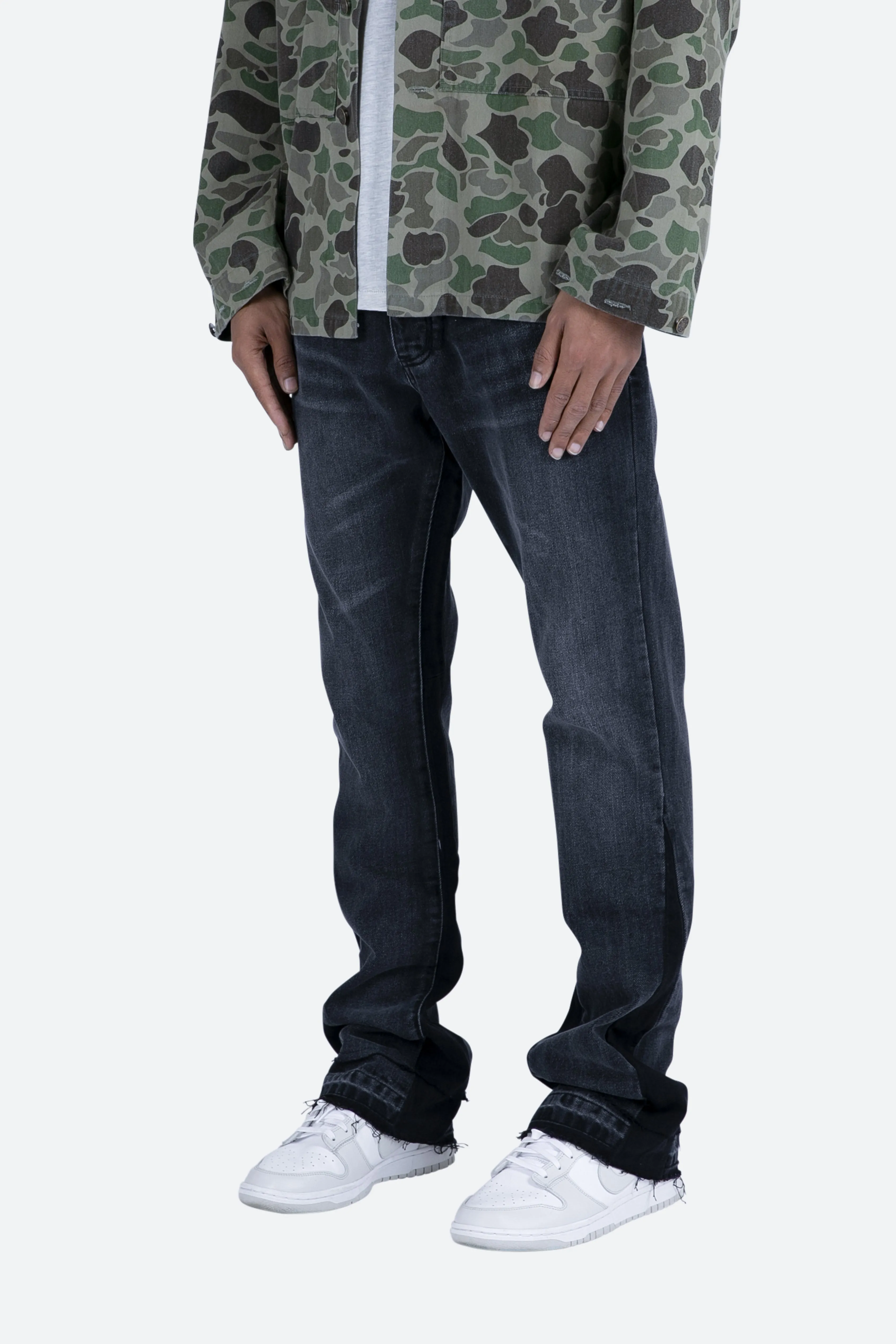 B119 Flare Denim - Black sold by MNML product image thumbnail 4