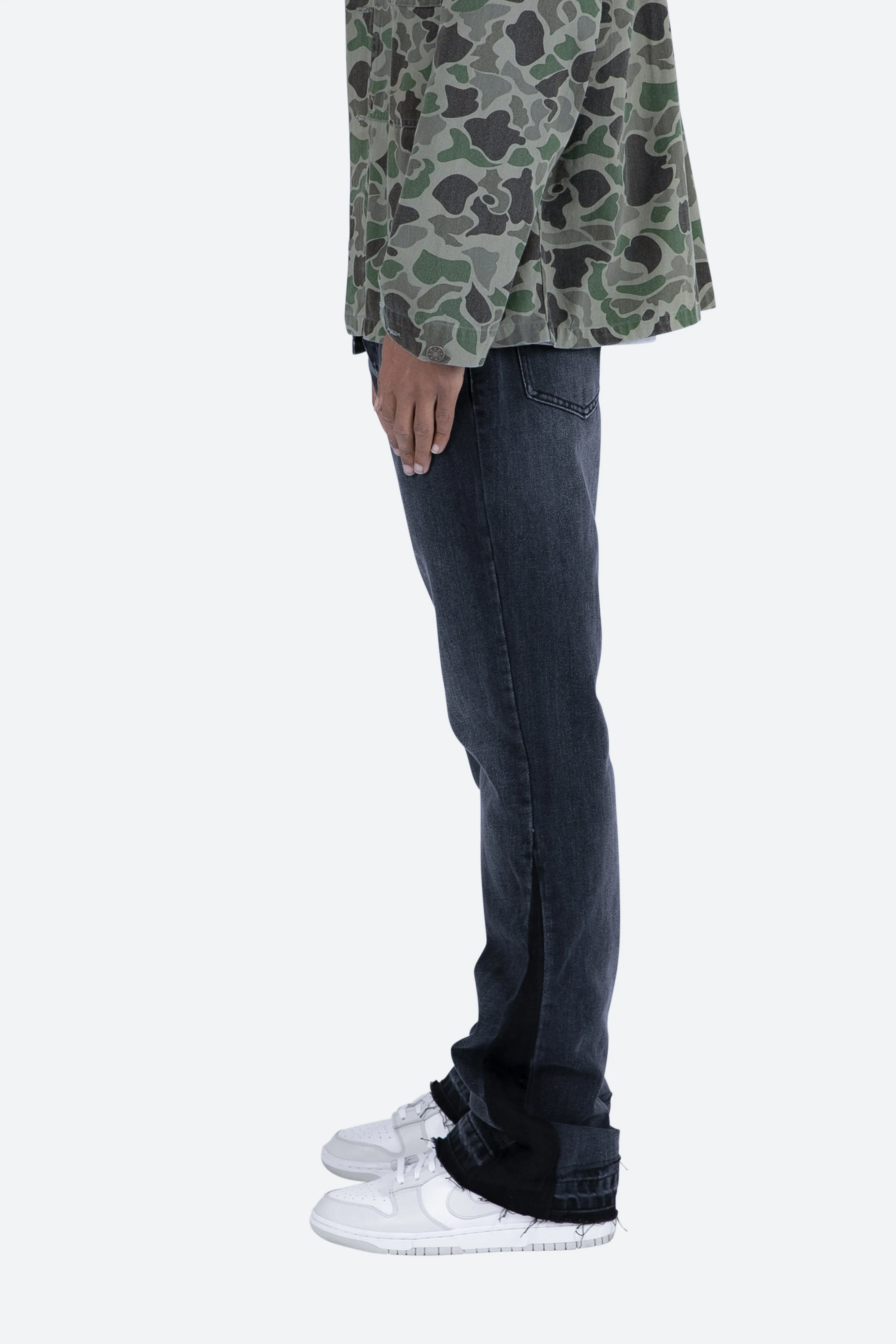 B119 Flare Denim - Black sold by MNML product image thumbnail 5