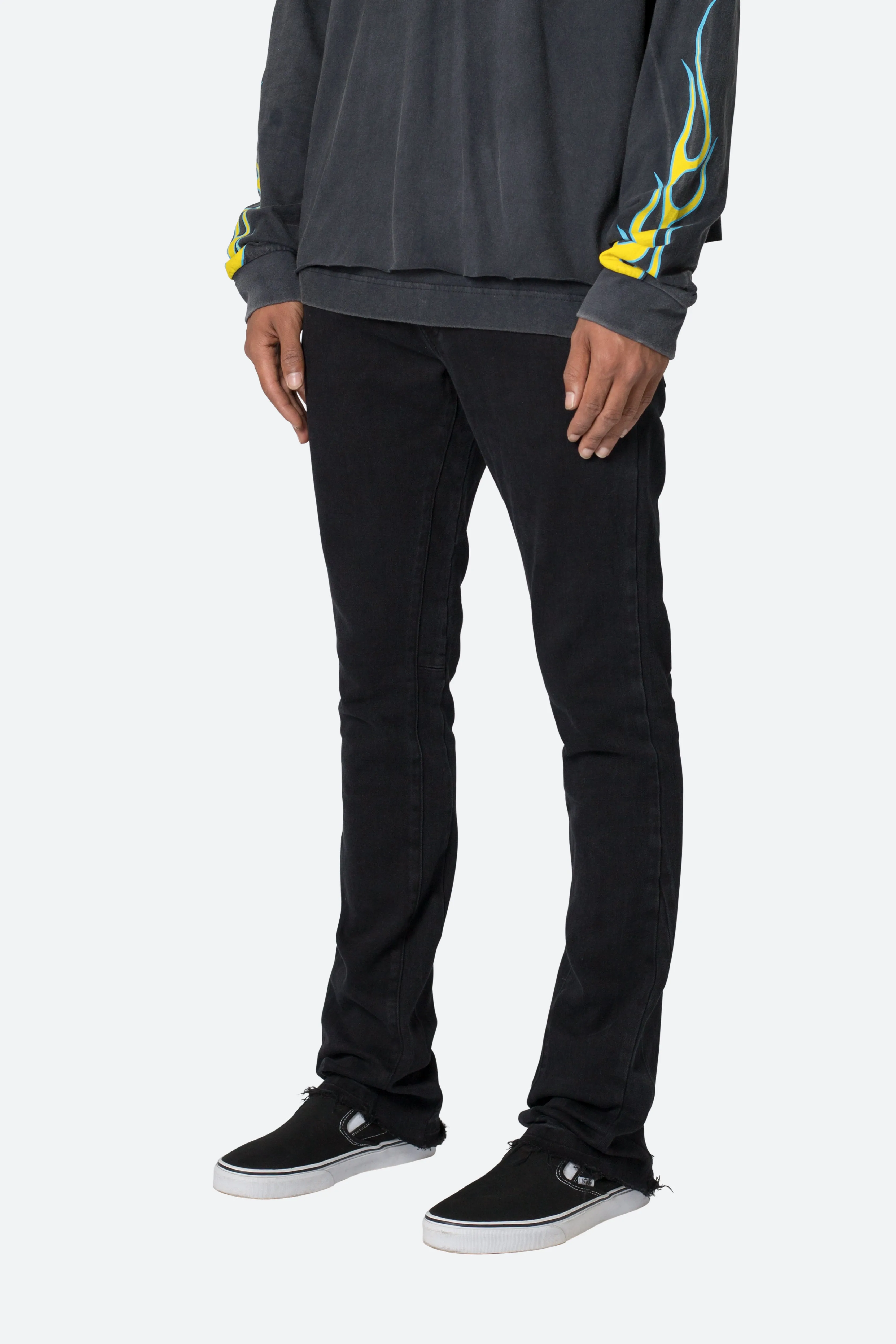 M524 Slim Stacked Denim - Black sold by MNML product image thumbnail 4