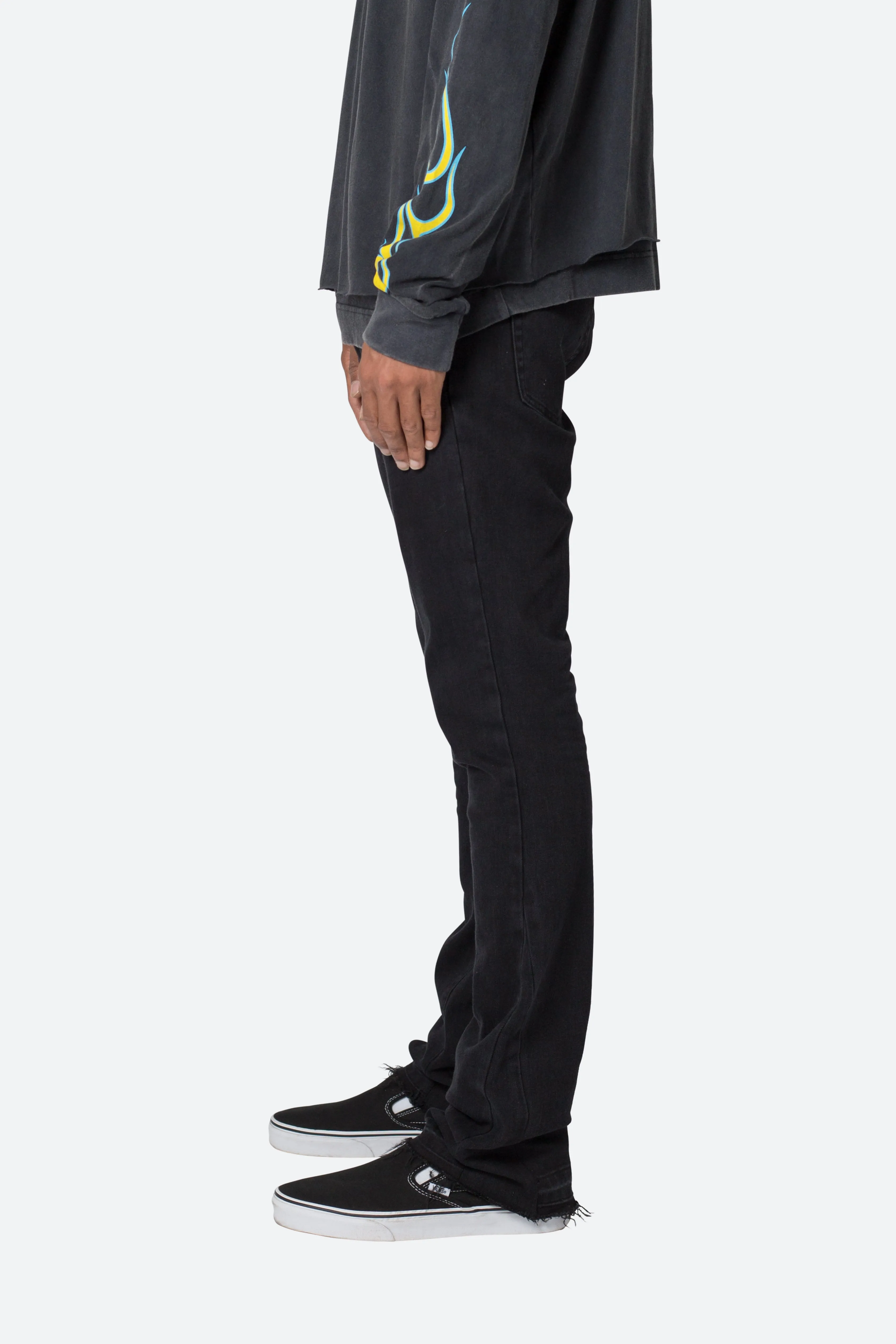 M524 Slim Stacked Denim - Black sold by MNML product image thumbnail 5