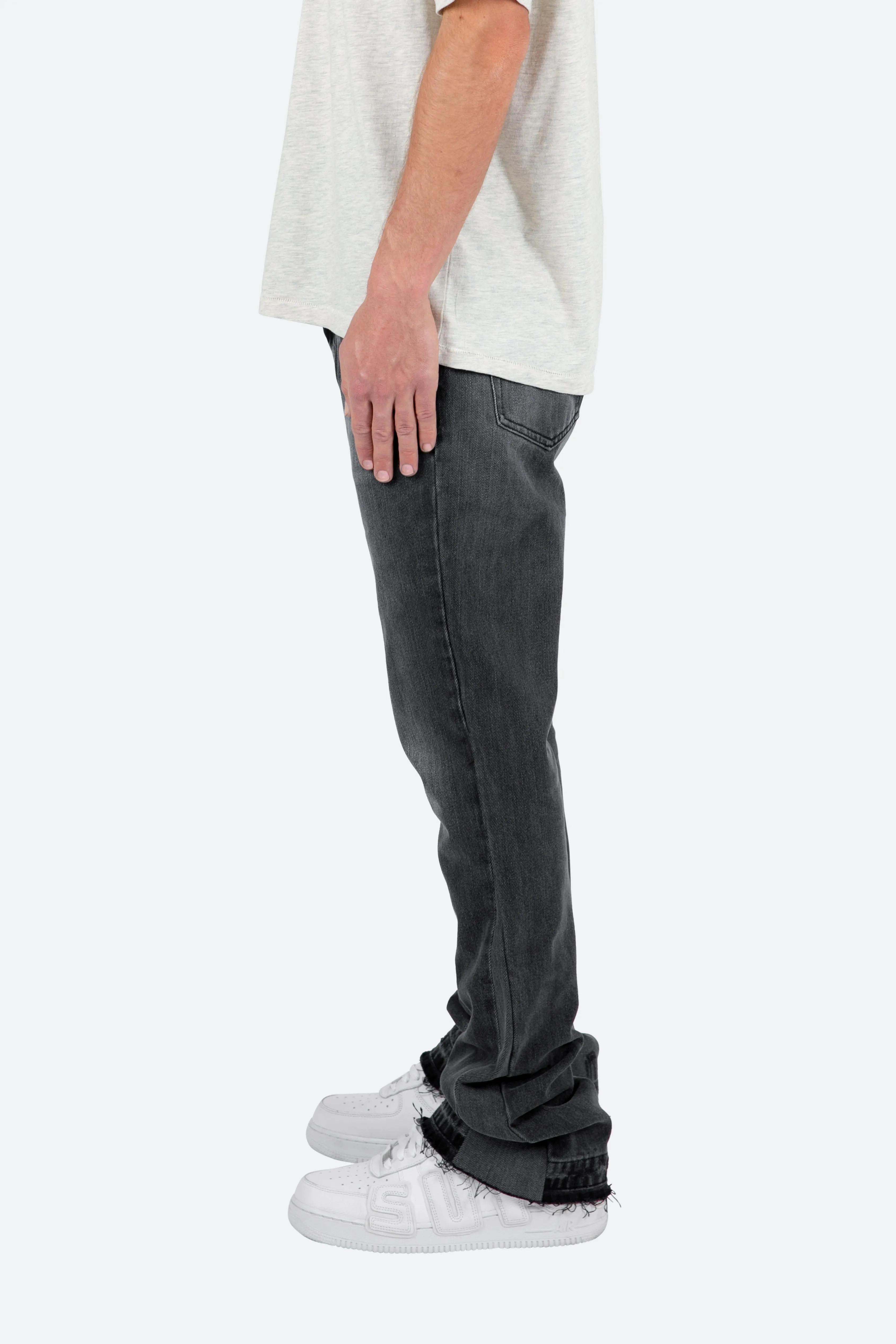 B476 Flare Denim - Black sold by MNML product image thumbnail 5