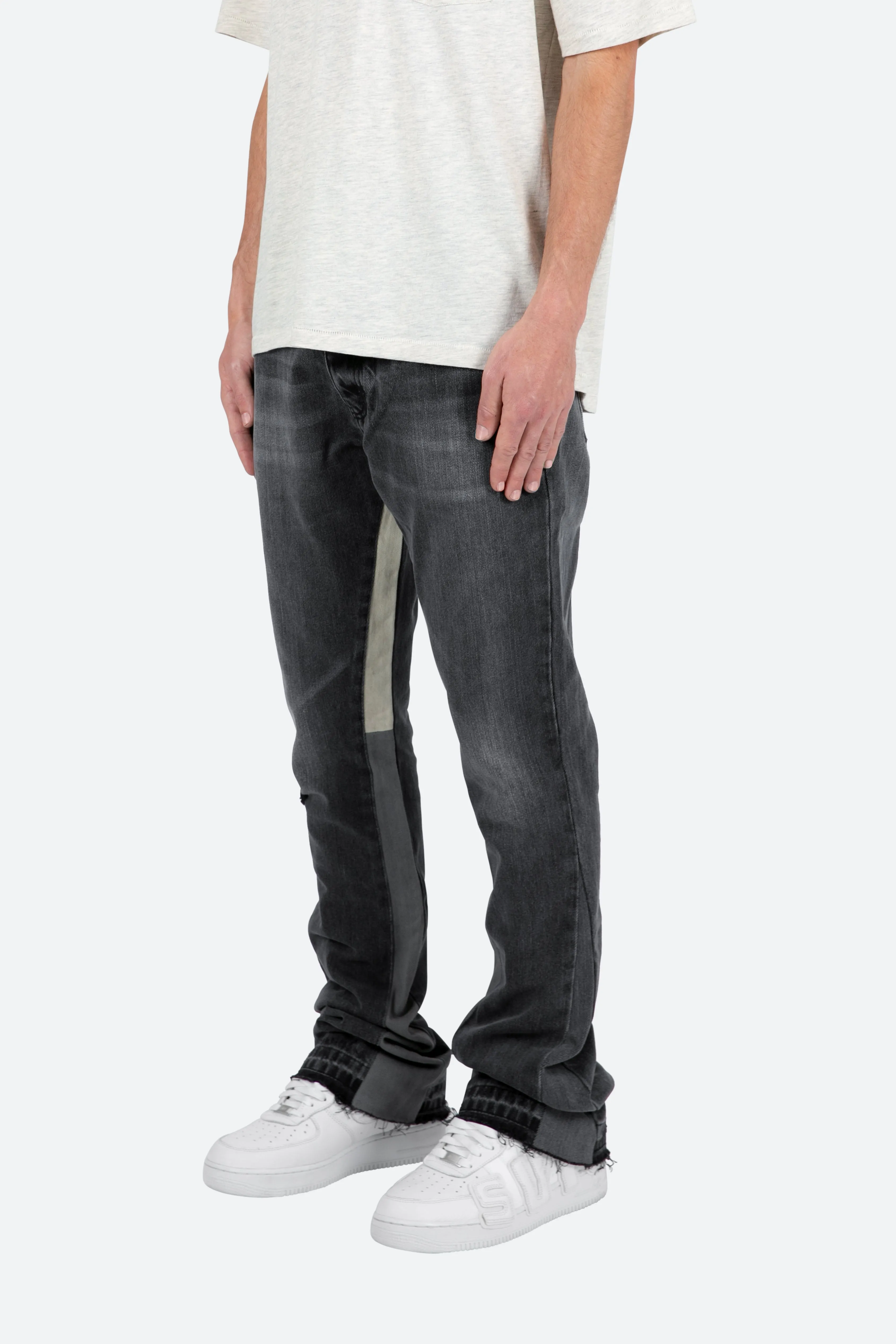 B476 Flare Denim - Black sold by MNML product image thumbnail 4