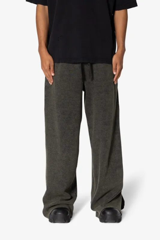 Ultra Baggy Thermal Sweatpants - Olive sold by MNML