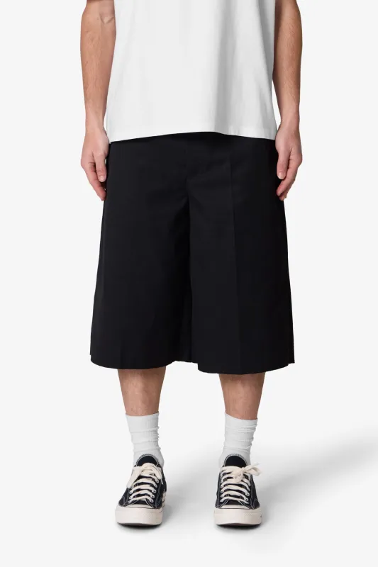 Baggy Pleated Shorts - Black sold by MNML