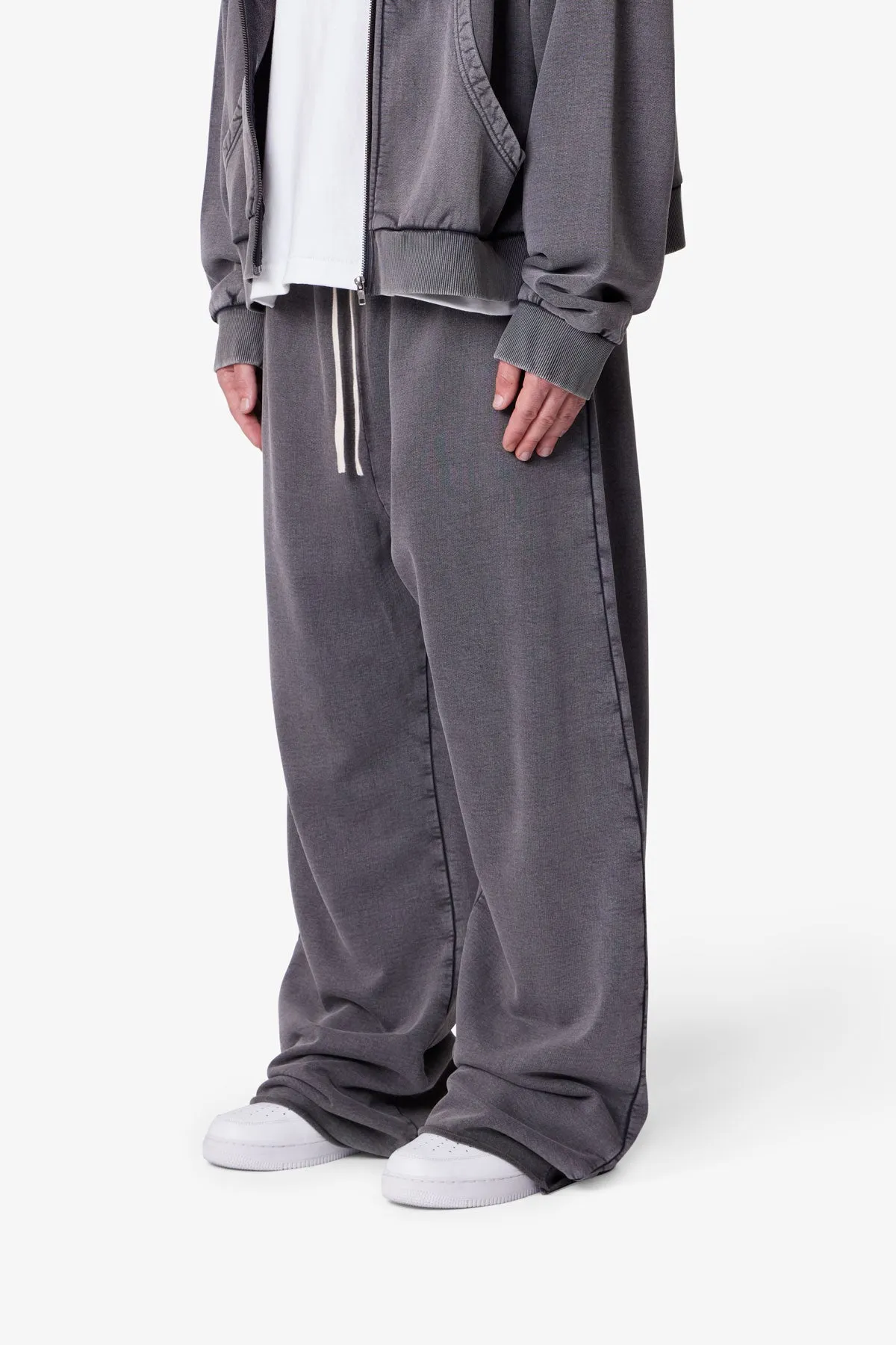 Ultra Baggy Fleece Sweatpants - Vintage Black sold by MNML product image thumbnail 3