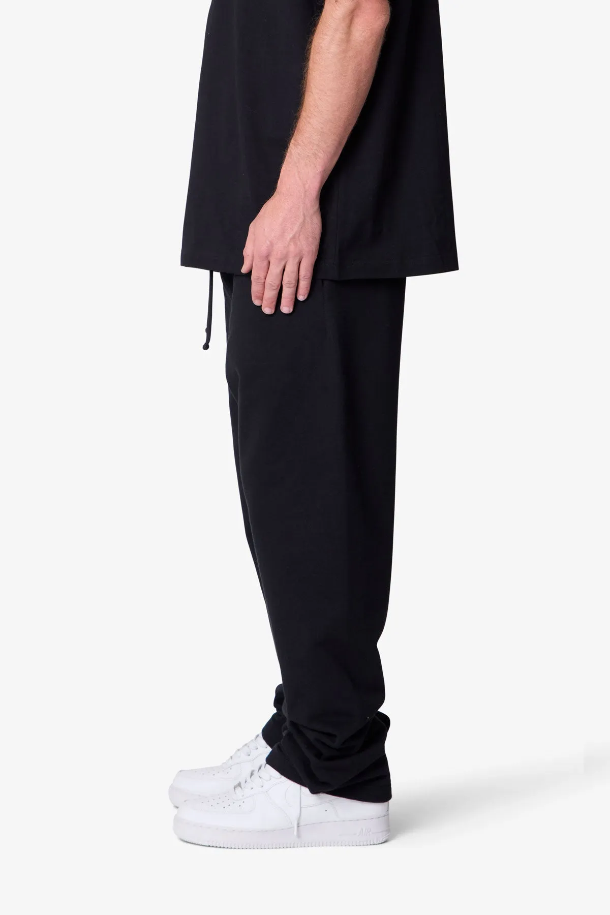 Heavy Basic Relaxed Sweatpants - Black sold by MNML product image thumbnail 4