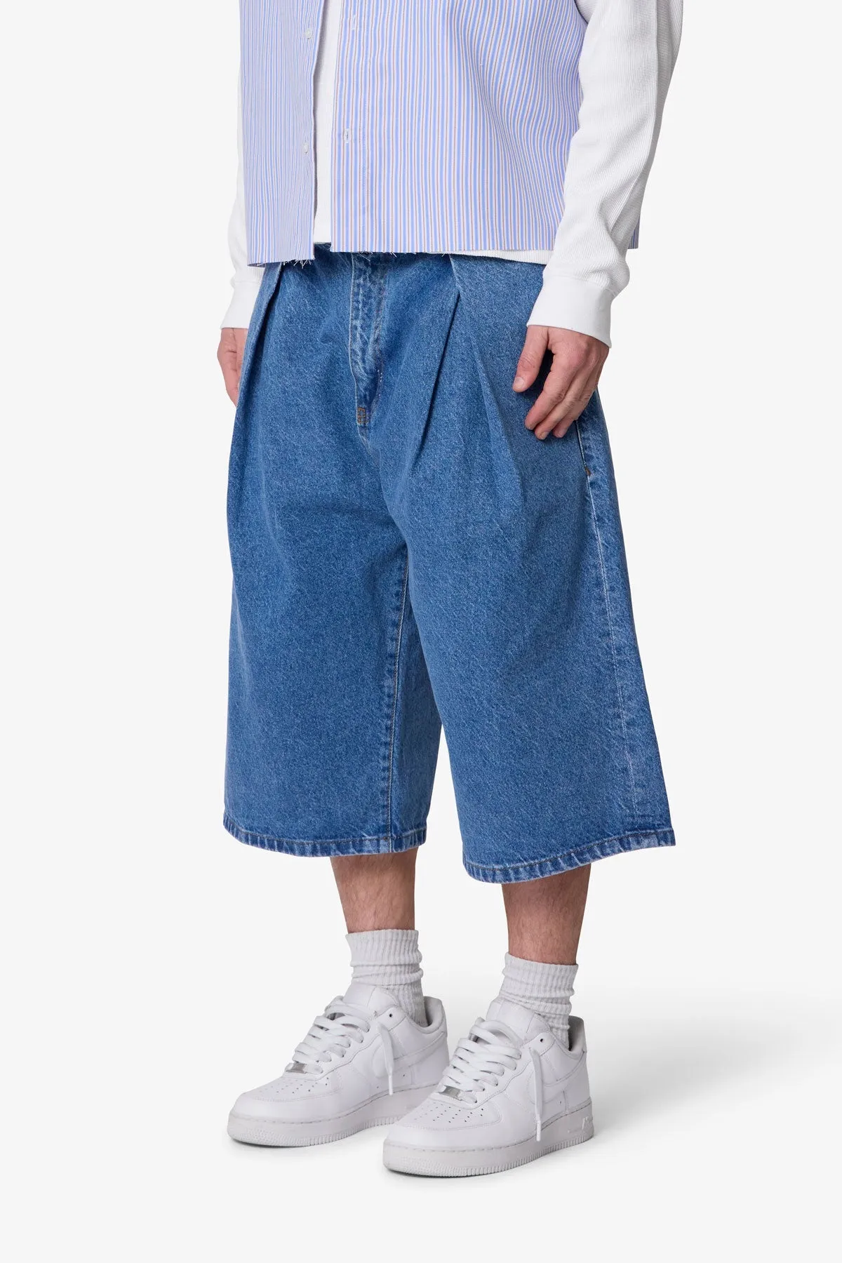 Ultra Baggy Pleated Denim Shorts - Washed Blue sold by MNML product image thumbnail 3