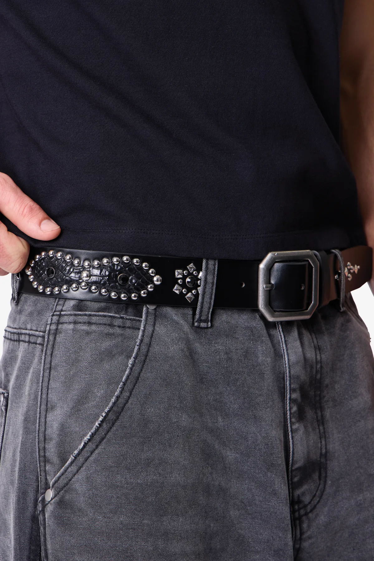 Mojave Leather Belt - Black sold by MNML product image thumbnail 3