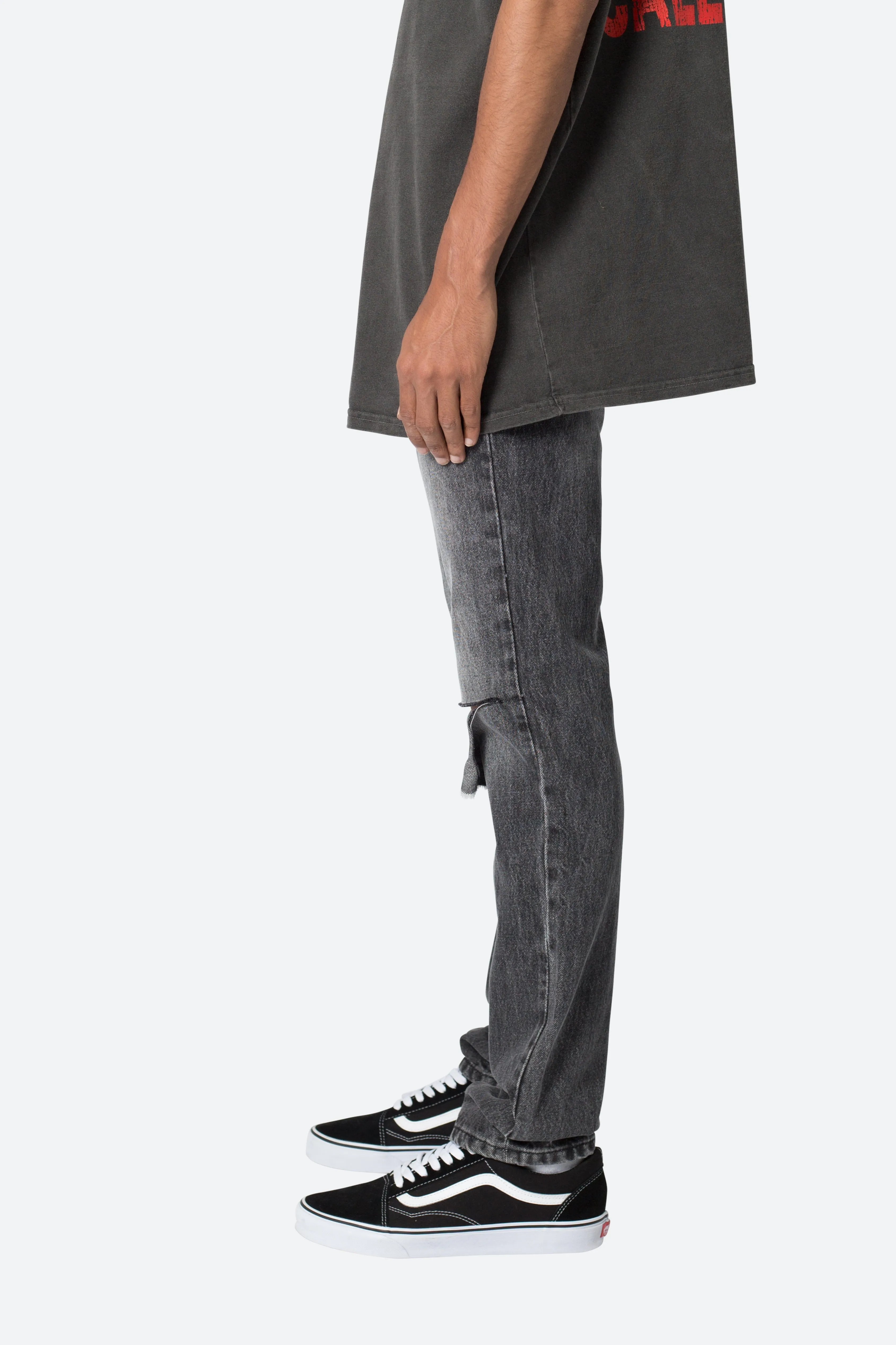 D530 Zipper Straight Denim - Washed Black sold by MNML product image thumbnail 4