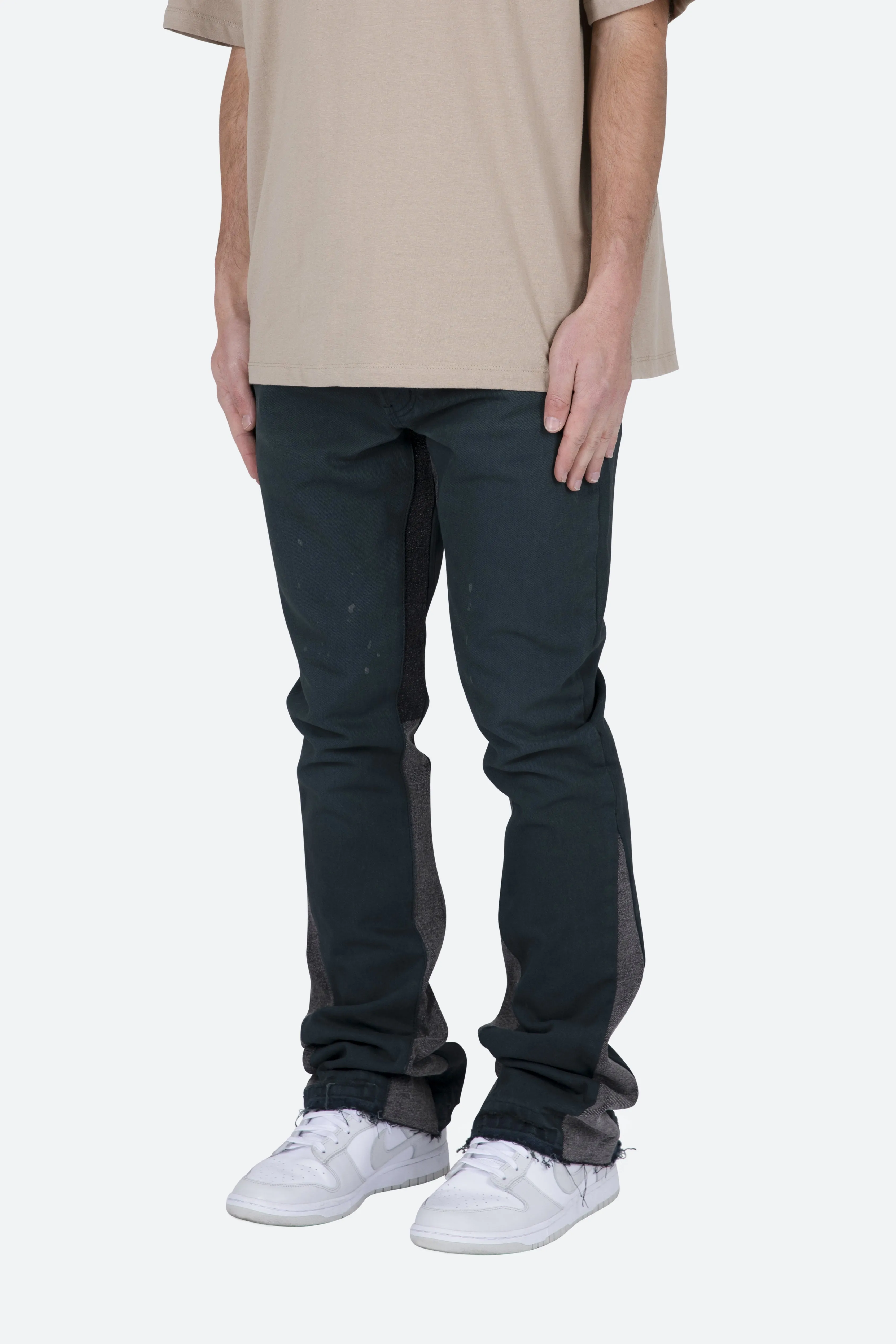 B453 Flare Denim - Black sold by MNML product image thumbnail 3