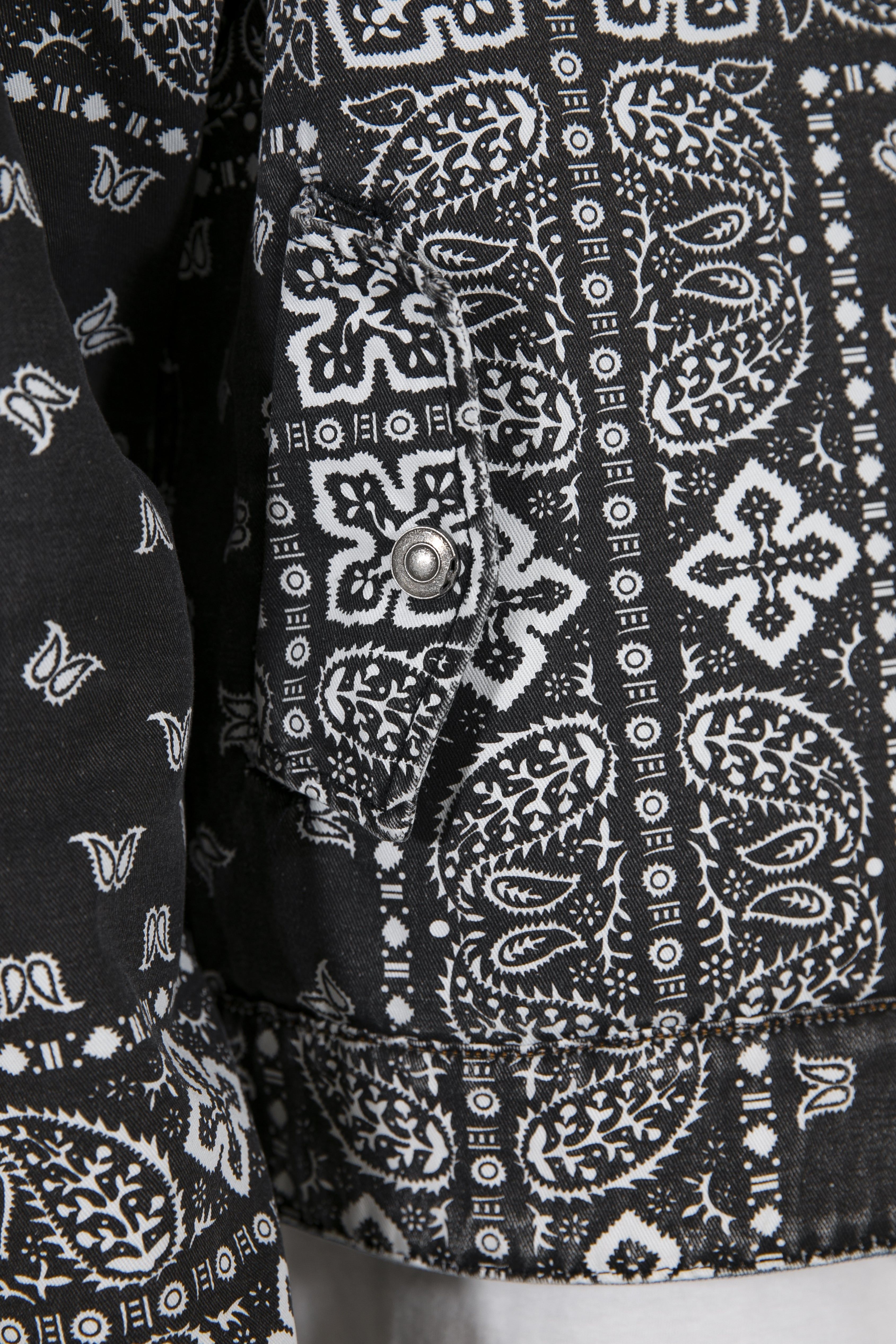 Reversible Paisley Trucker Jacket - Blue/Black sold by MNML product image thumbnail 9