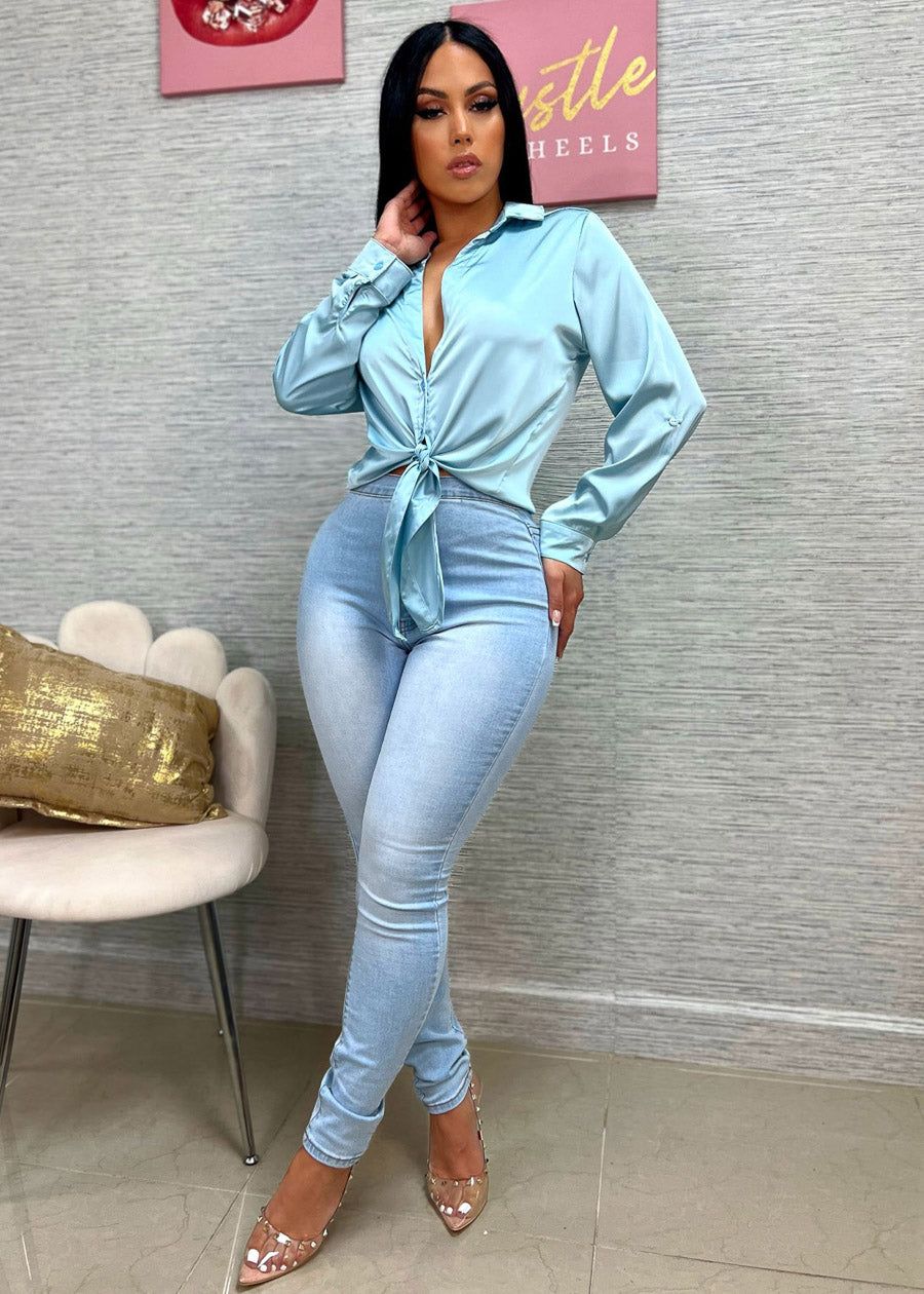 High Waisted Light Blue Skinny Jeans sold by Moda product image thumbnail 2