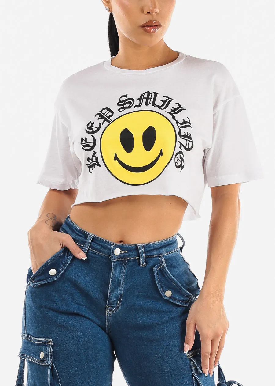 White Short Sleeve Cropped Graphic Tee "Keep Smiling" sold by Moda product image thumbnail 4