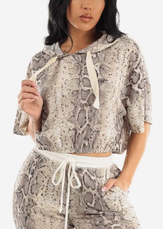 Short Sleeve Snake Print Hooded Crop Top w Elastic Waist sold by Moda