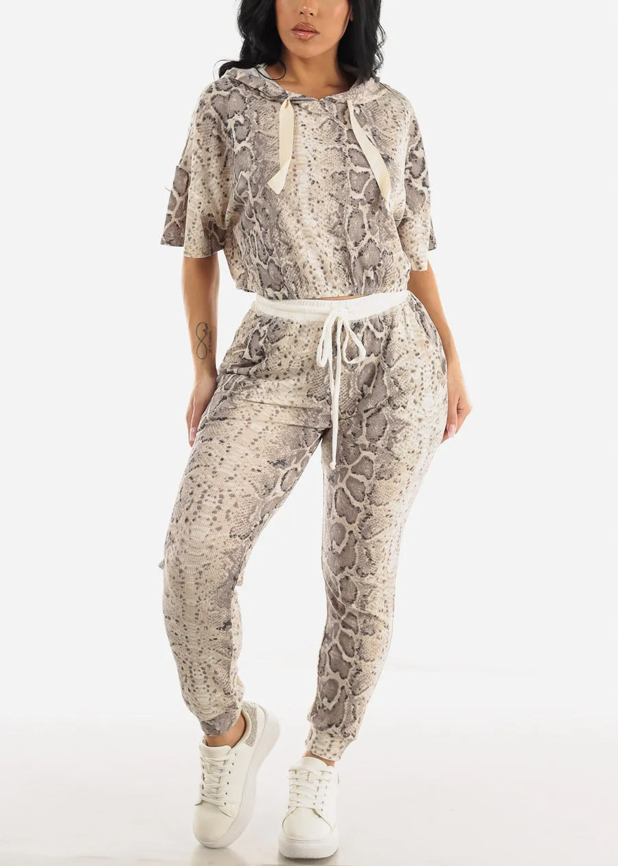 Short Sleeve Snake Print Hooded Crop Top w Elastic Waist sold by Moda product image thumbnail 2