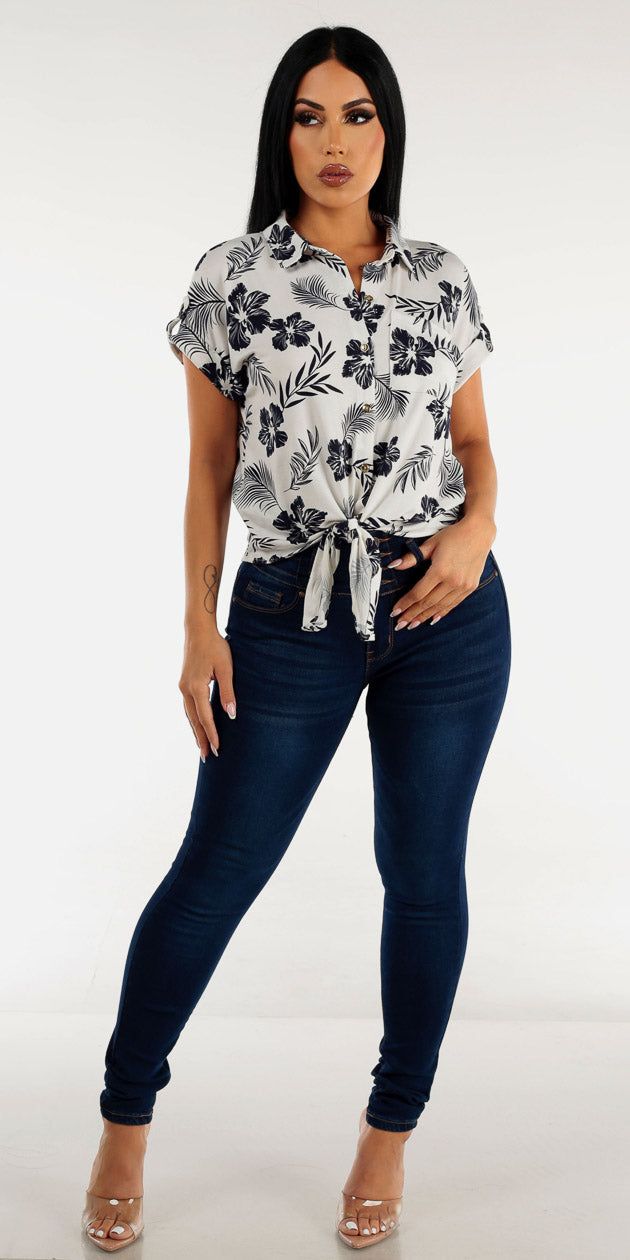 Dark Wash Butt Lifting Skinny Jeans with White Button Up Tie Front Floral Shirt sold by Moda