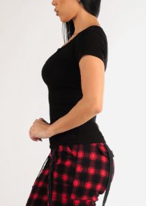 Black Short Sleeve Notched Ribbed Top sold by Moda