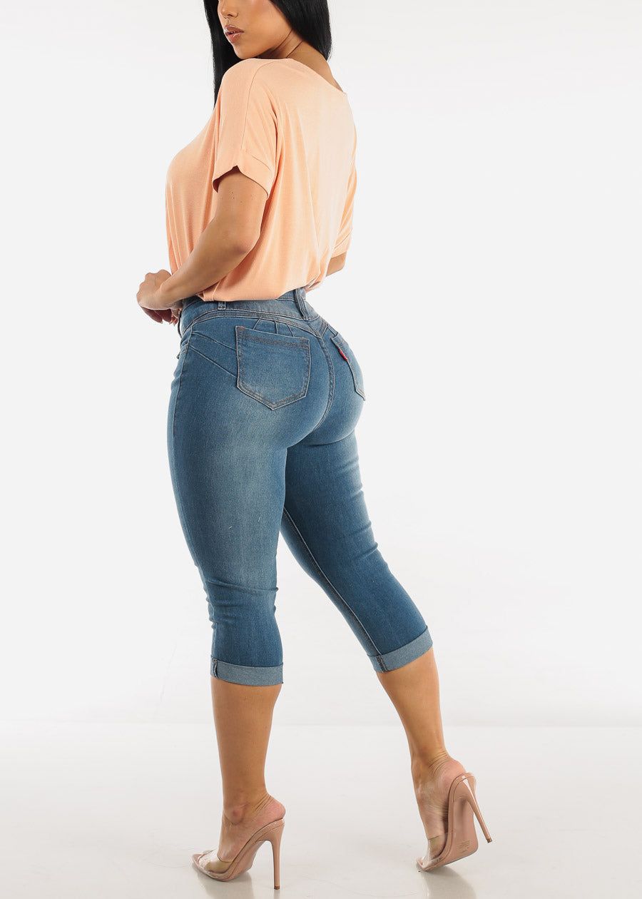Butt Lifting Mid Rise Cuffed Denim Capris Med Wash sold by Moda product image thumbnail 5