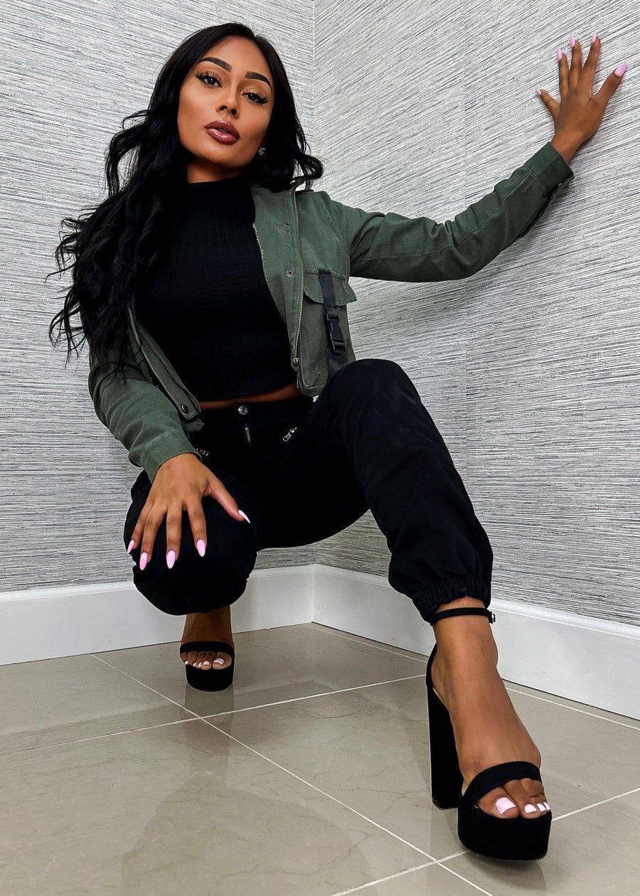 Sleeveless Black Mock Neck Crop Top sold by Moda product image thumbnail 3