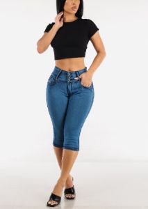 Black Cut Out Back Short Sleeve Crewneck Crop Top sold by Moda