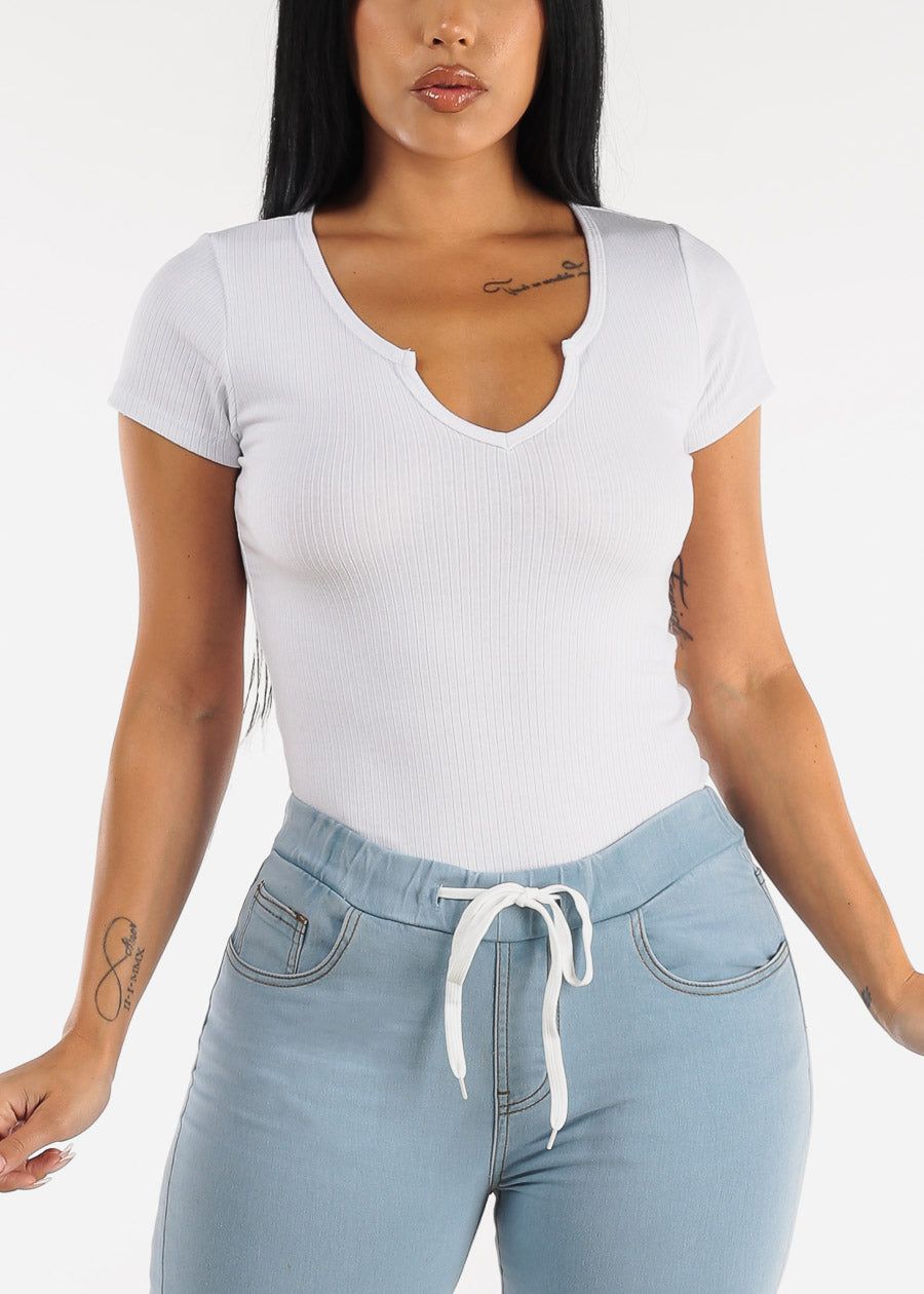 Short Sleeve Notched Ribbed Top White sold by Moda