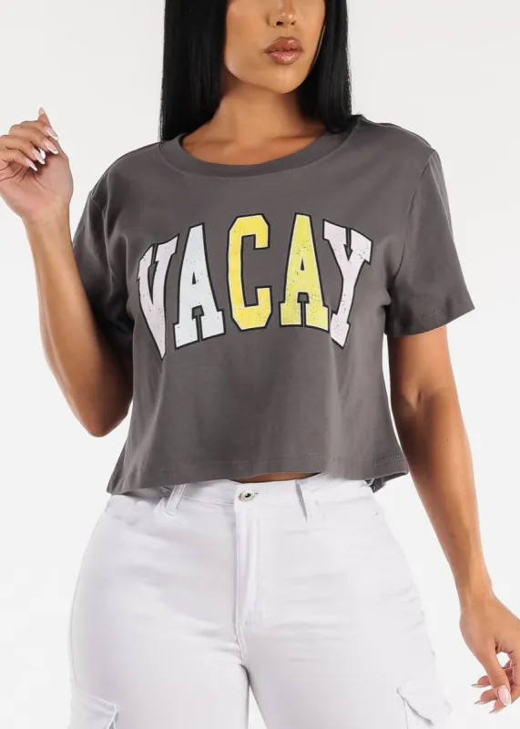 Short Sleeve Vacay Graphic Cropped Tee Charcoal sold by Moda